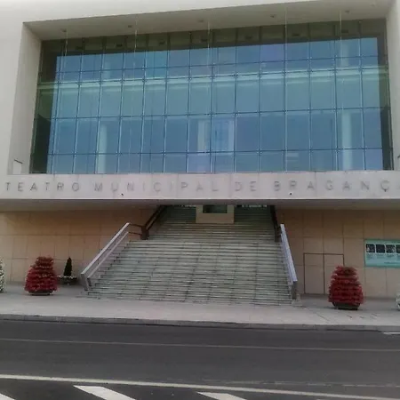 New With 2 Bedrooms Private Parking