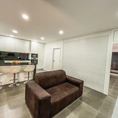 Apartament New With 2 Bedrooms Private Parking Bragança