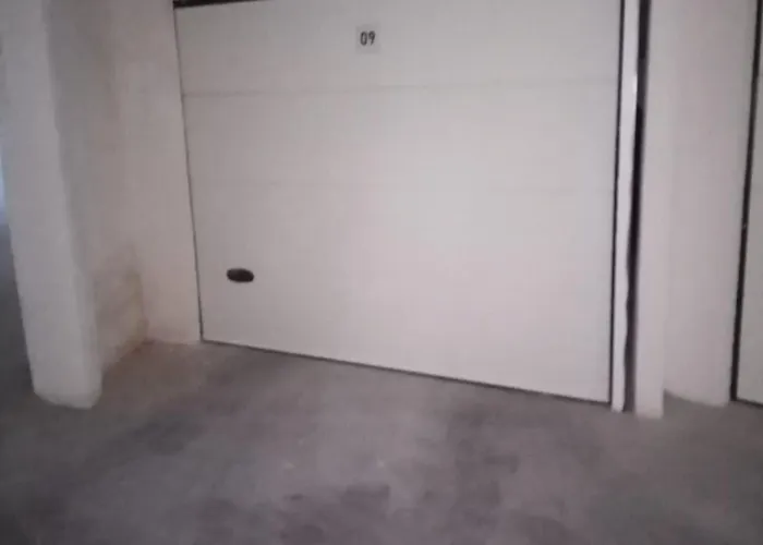 Lägenhet New With 2 Bedrooms Private Parking *