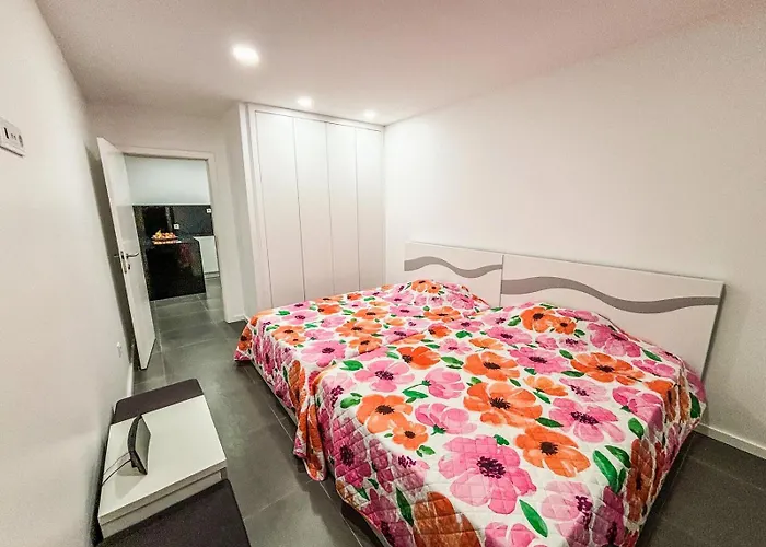 New With 2 Bedrooms Private Parking Bragança