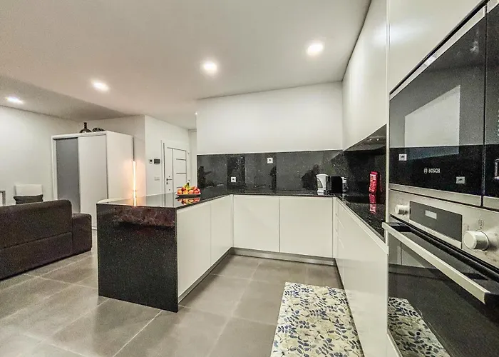 New With 2 Bedrooms Private Parking