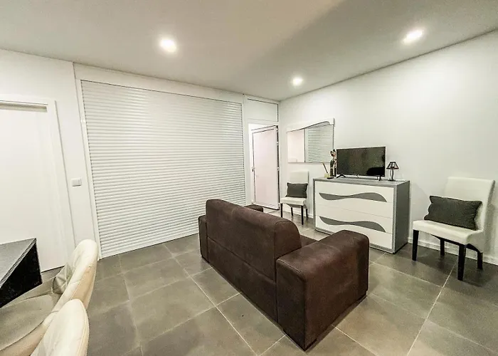 דירה New With 2 Bedrooms Private Parking